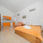 Апартаменты Juric 1 *