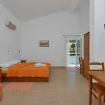 Juric 1 Baška Voda