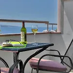 Apartment Juric 1 *