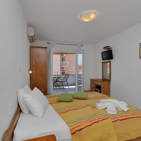 Juric 1 * Baška Voda