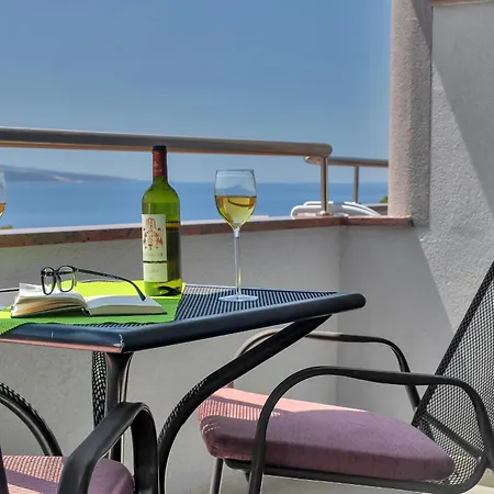 Apartment Juric 1 *