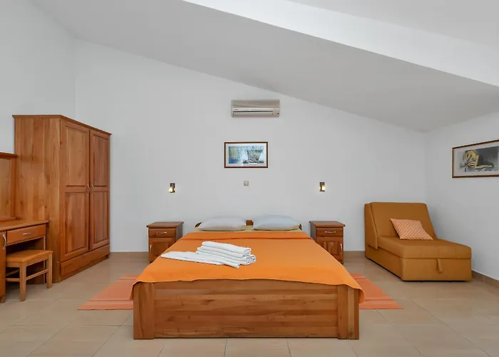 Juric 1 アパート Baška Voda